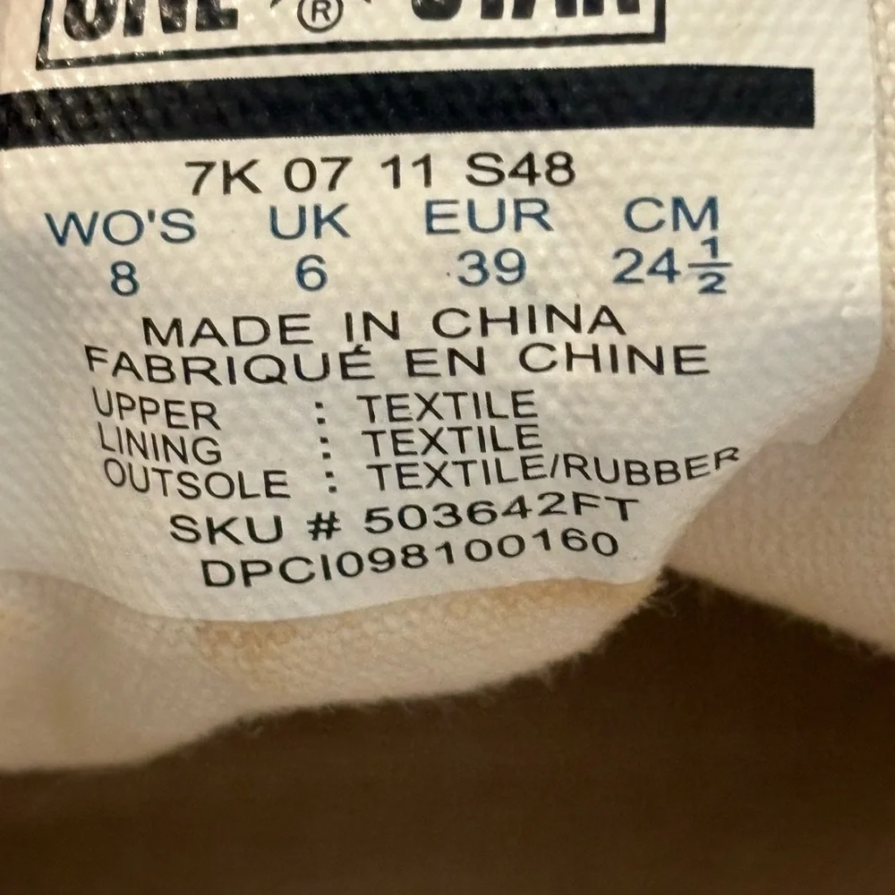 Converse One Star women’s sneakers, US SZ 8 , white with cut out star‎